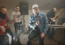 Bartek Słatyński wespół z Besides w coverze T.Love