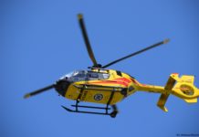 Przygniotła go bramka, na ratunek przyleciał śmigłowiec