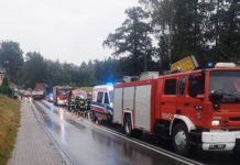 Dachowanie na ulicy Bielskiej w Jawiszowicach- jedna osoba trafiła do szpitala