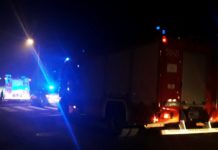 Pożar budynku mieszkalnego w Jawiszowicach- dwóm osobom strażacy udzielili pomocy