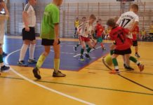 Rodzice zagrali ze swoimi pociechami na Halowym Turnieju – FOTO