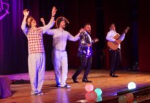 Kabaret Młodych Panów rozbawił brzeszczańską publiczność