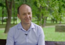 Marek Sowa- polityka to służba człowiekowi -FILM-