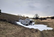 Pożar samochodu na wale wiślanym w Brzeszczach