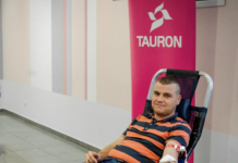 Kopalnia. Górnicy oddając krew pomagają szpitalom