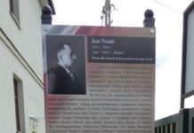 Uroczyste odsłonięcie tablic pamiątkowych