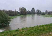 Pierwsze interwencje strażaków związane z długotrwałymi opadami deszczu