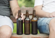 Mandat za wspólne piwko na osiedlowej ławeczce