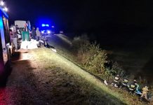 Doszło do rozszczelnienia wału przeciwpowodziowego- nocna akcja strażaków