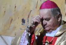 Stolica Apostolska ukarała biskupa Rakoczego