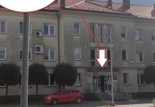 Tymczasowe wejście do budynku Starostwa