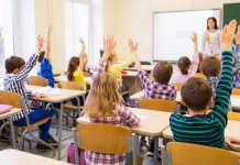 Rodzice pierwszoklasistów zignorowani przez radnych- liczą na pomoc Burmistrza