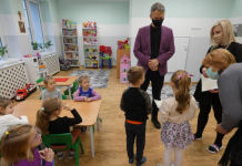 Pierwszy dzień zajęć w nowych salach w Przedszkolu w Skidziniu