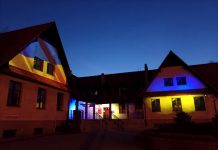 Urząd Gminy w barwach Ukrainy