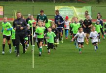 Młodzi piłkarze LKS-u oficjalnie rozpoczęli sezon – FOTO