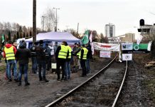 Górnicy zablokowali wyjazd pociągów z węglem