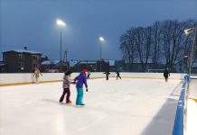 Poszalej na tafli… Lodowisku już czynne!